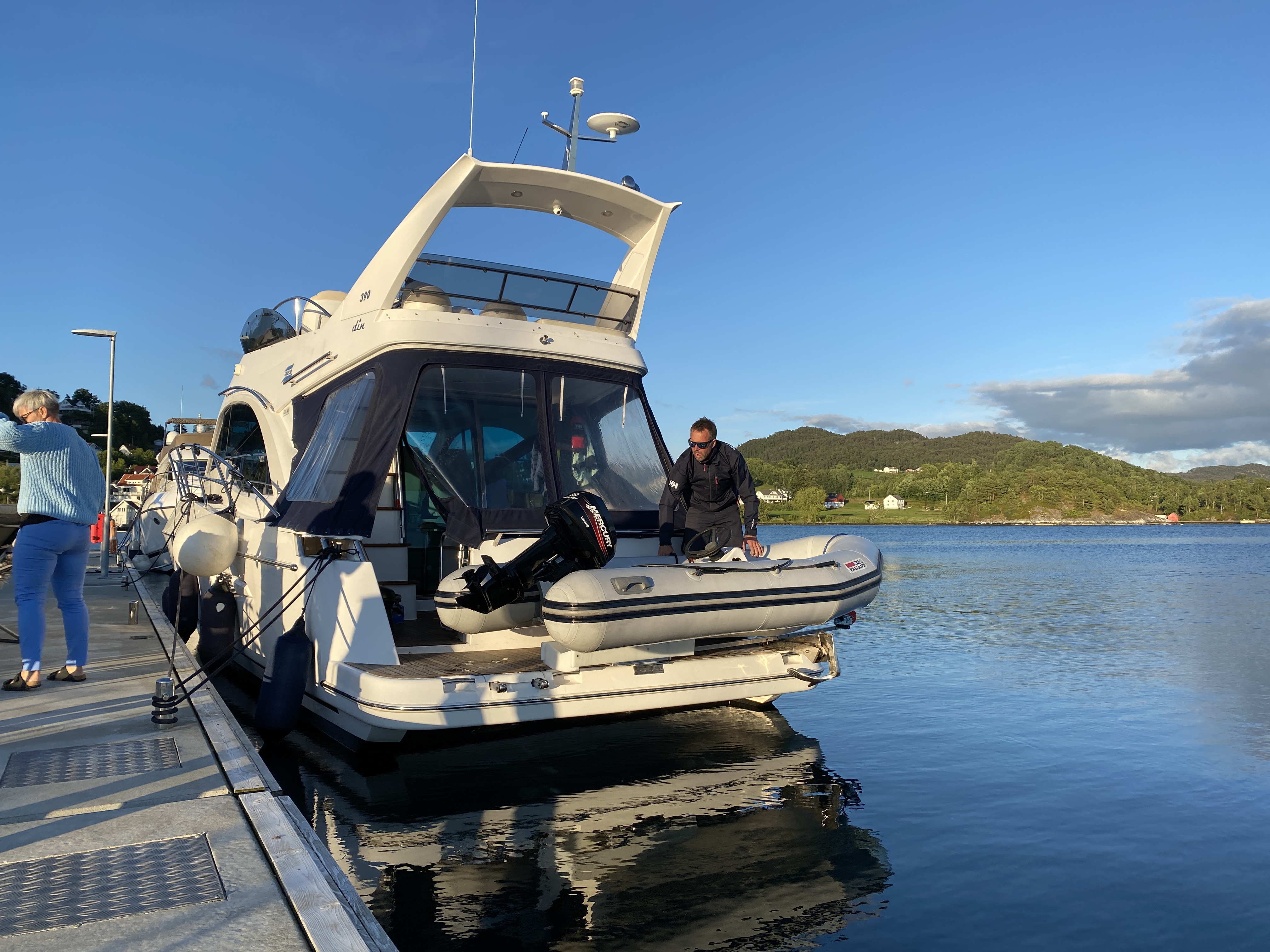GALEON 390 FLY Nordav Swivel Davit Boat Accessories 2024 2025